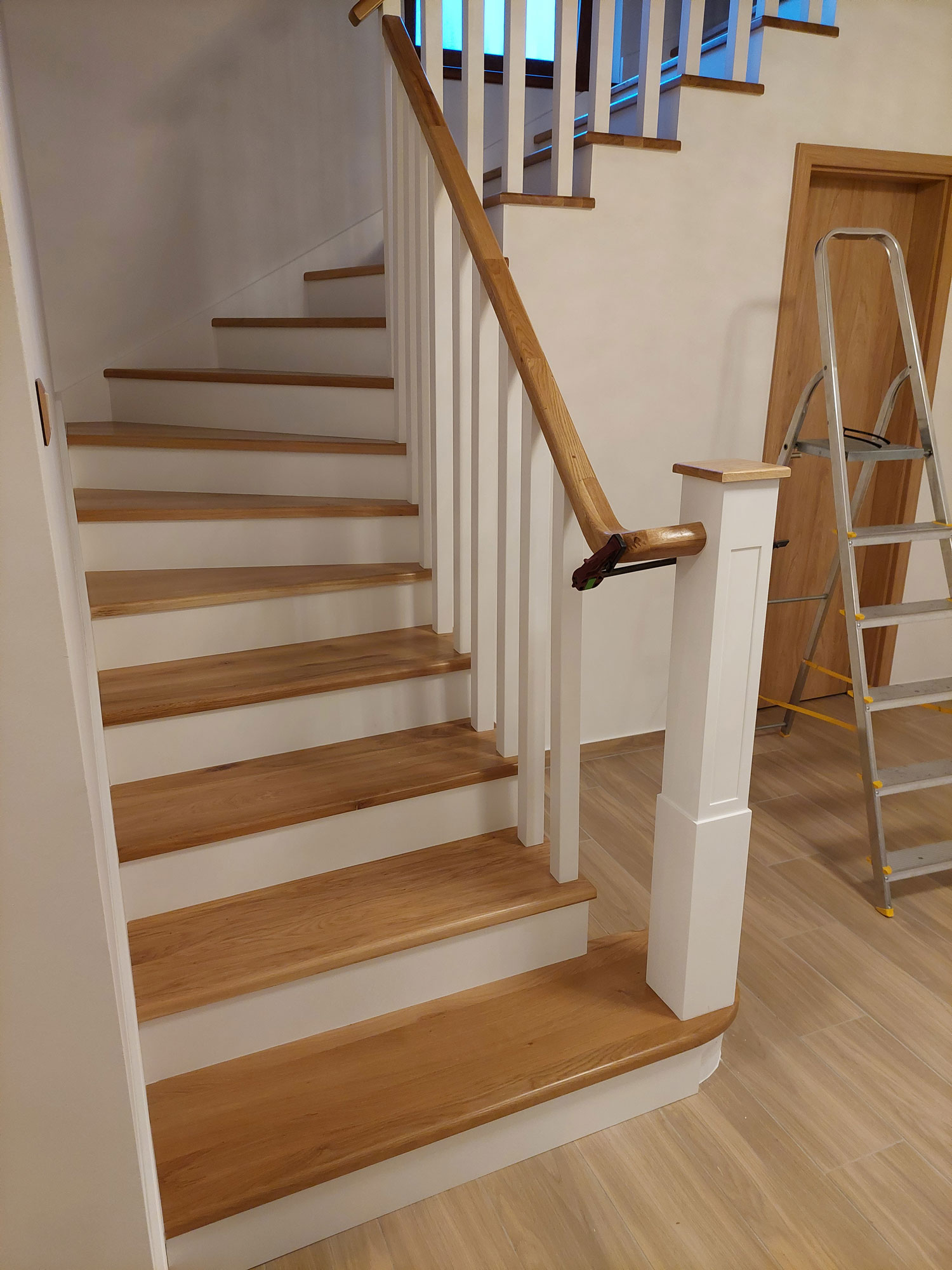 Lépcsők, korlátok